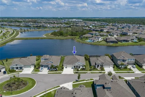 5623 Wayfarer Avenue Apollo Beach FL 33572