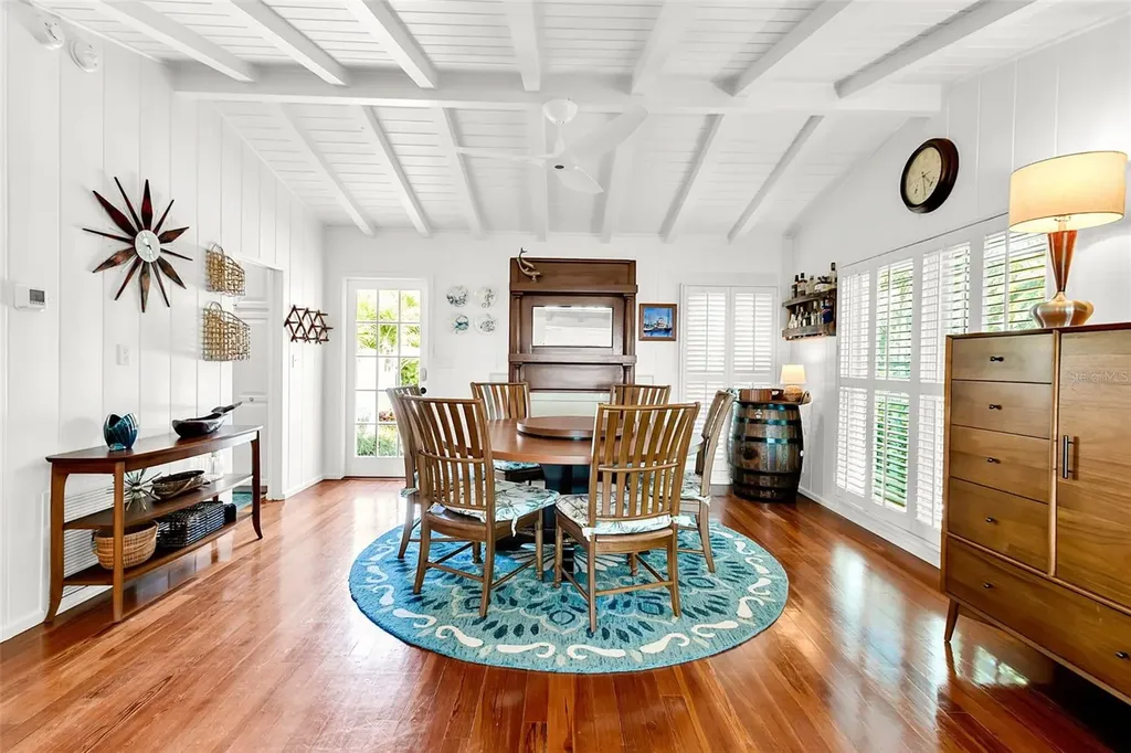 621 Casey Key Road Nokomis FL 34275