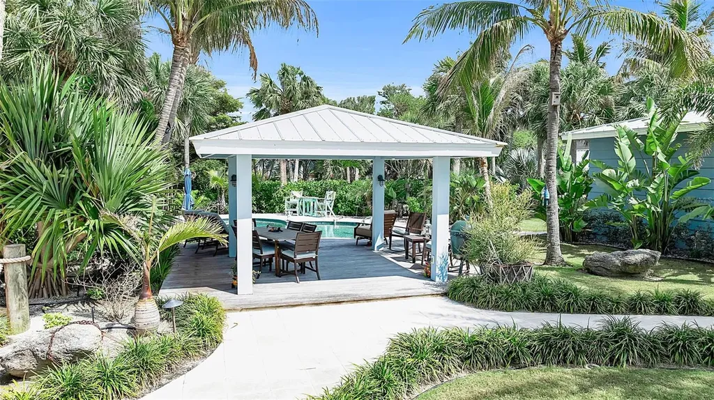 621 Casey Key Road Nokomis FL 34275