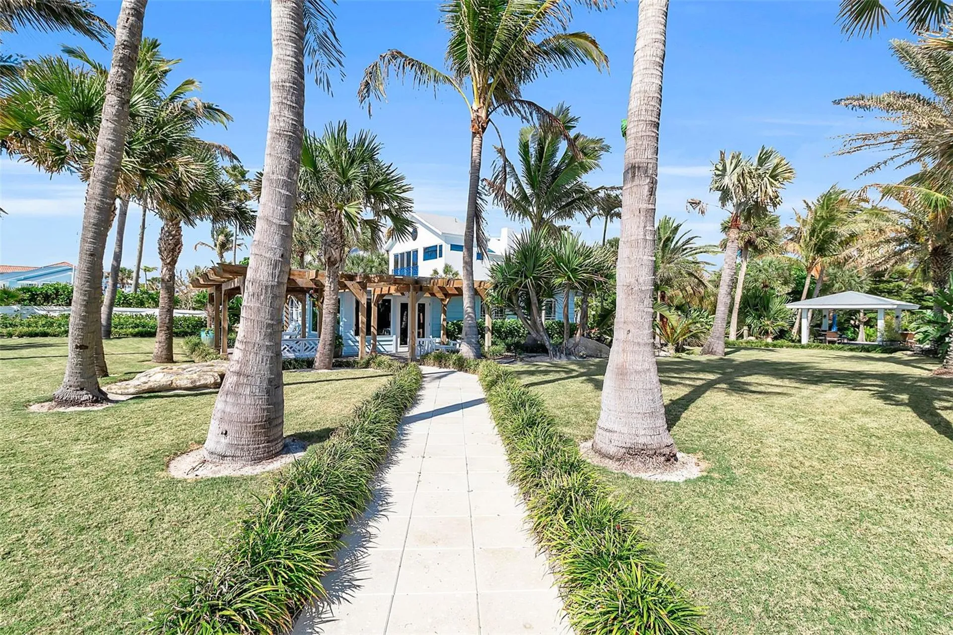 621 Casey Key Road Nokomis FL 34275