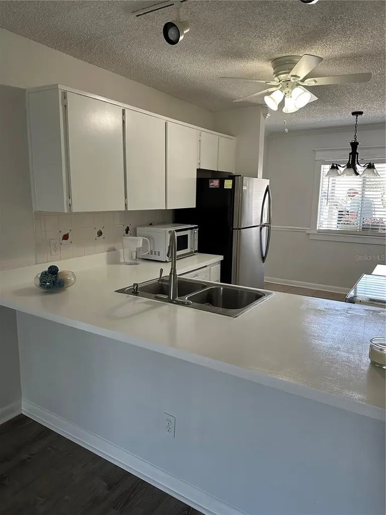 11201 122nd Avenue N Largo FL 33778