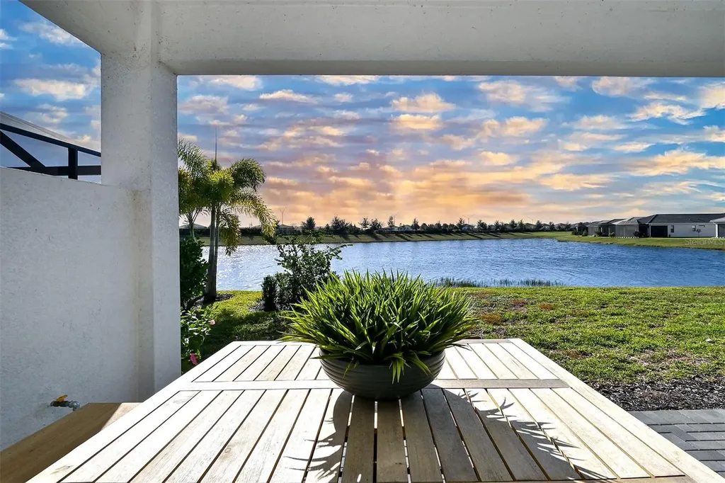 17022 Cresswind Terrace Lakewood Ranch FL 34211