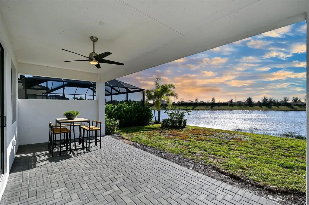 17022 Cresswind Terrace Lakewood Ranch FL 34211