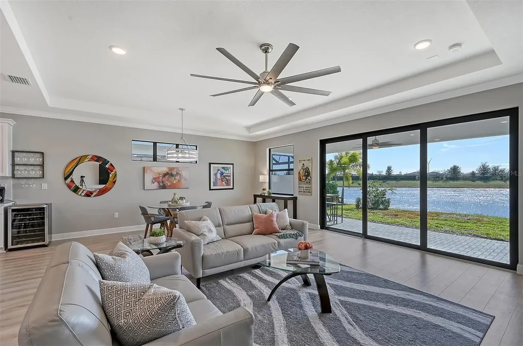 17022 Cresswind Terrace Lakewood Ranch FL 34211