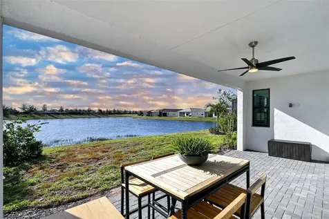 17022 Cresswind Terrace Lakewood Ranch FL 34211