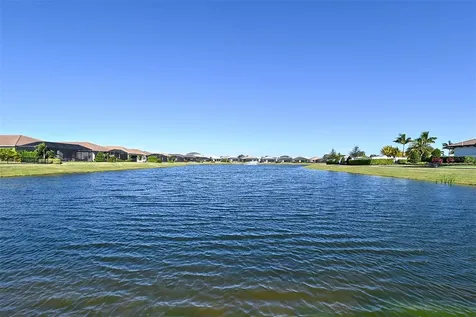17022 Cresswind Terrace Lakewood Ranch FL 34211