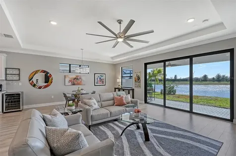 17022 Cresswind Terrace Lakewood Ranch FL 34211