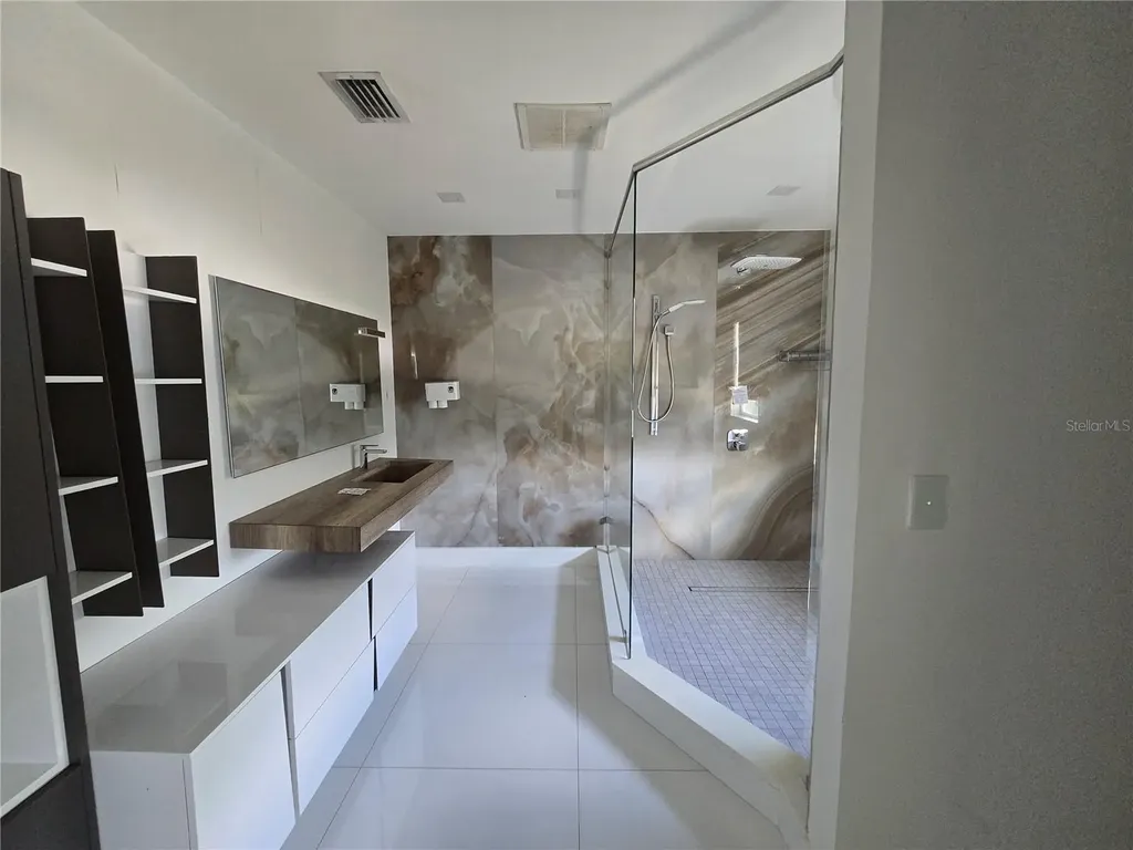 6013 Fender Court Orlando FL 32837