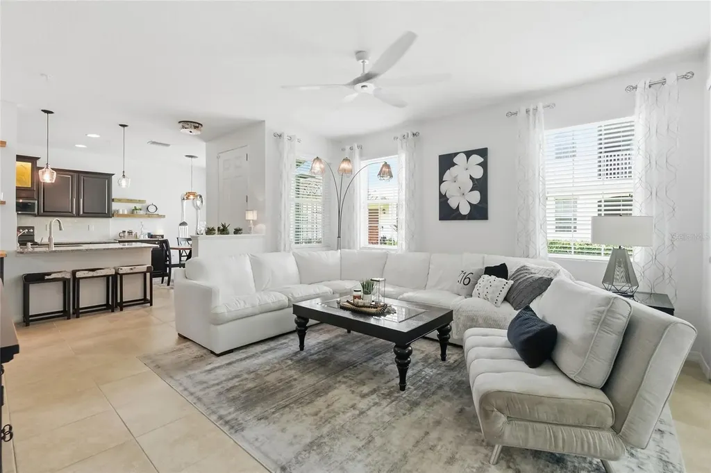8342 Enclave Way Sarasota FL 34243