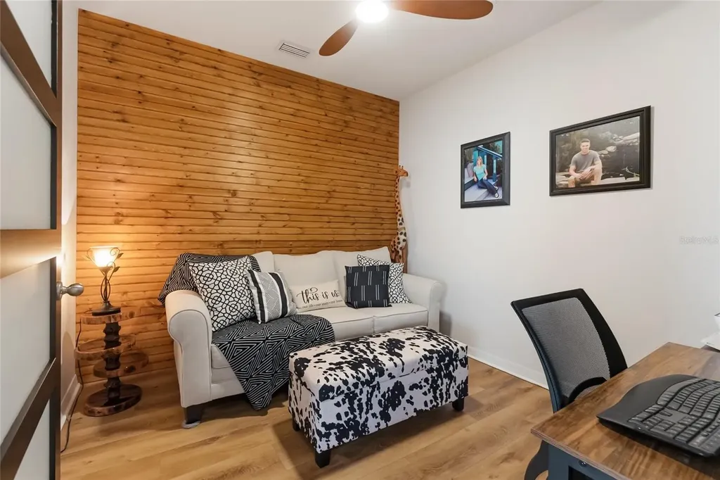 8342 Enclave Way Sarasota FL 34243