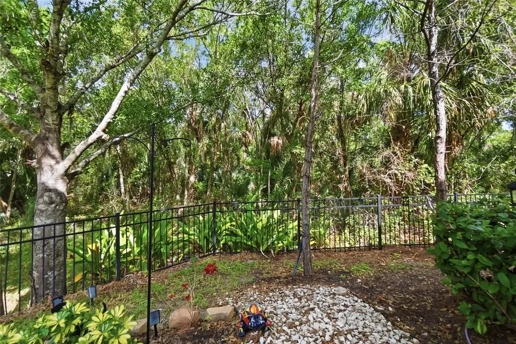8342 Enclave Way Sarasota FL 34243