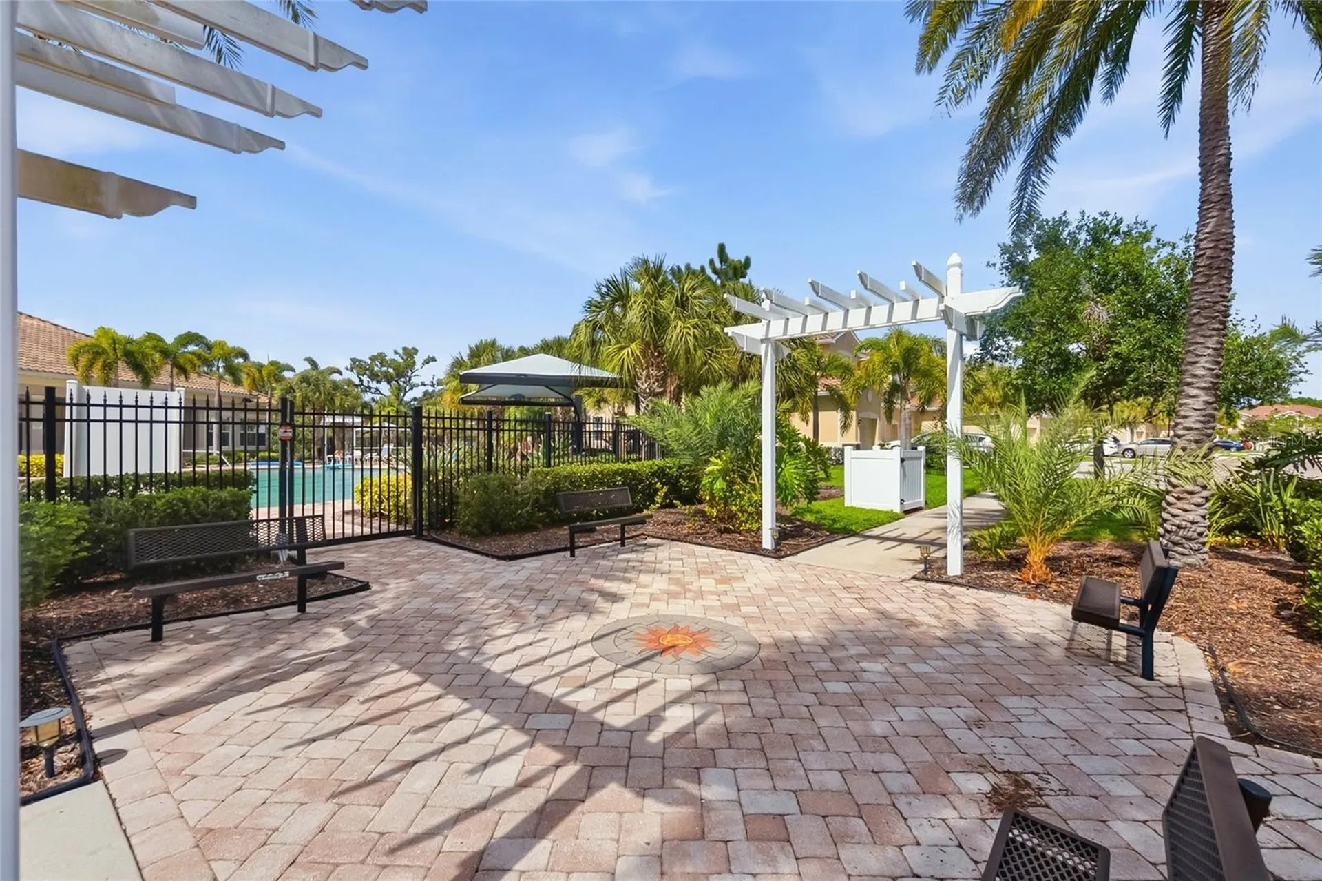8342 Enclave Way Sarasota FL 34243