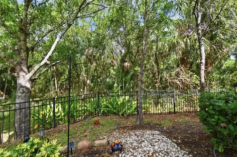 8342 Enclave Way Sarasota FL 34243