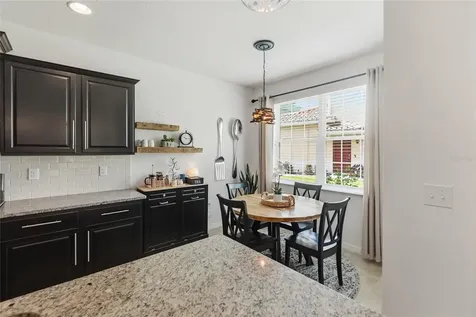 8342 Enclave Way Sarasota FL 34243