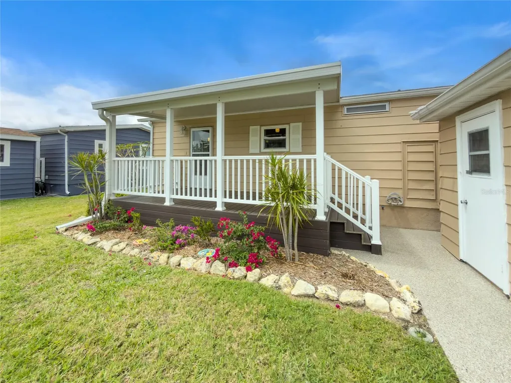 95 Wood Owl Avenue Ellenton FL 34222