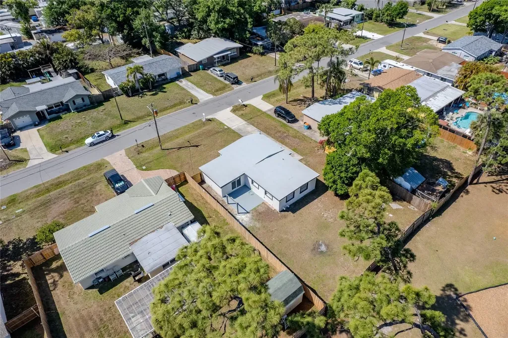10889 124th Avenue Largo FL 33778