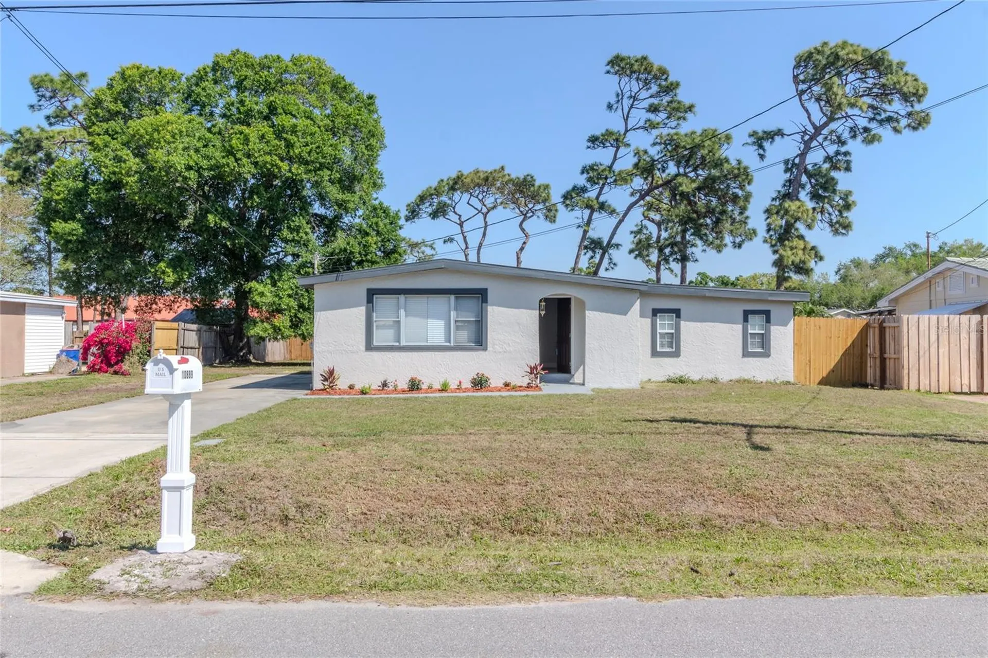 10889 124th Avenue Largo FL 33778