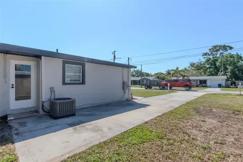 10889 124th Avenue Largo FL 33778