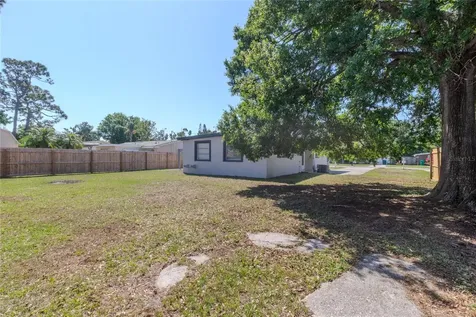 10889 124th Avenue Largo FL 33778