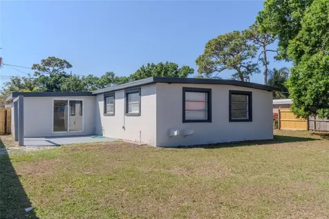 10889 124th Avenue Largo FL 33778