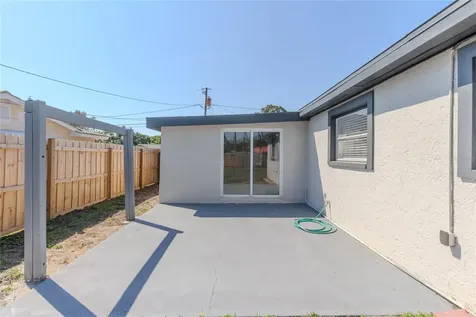 10889 124th Avenue Largo FL 33778