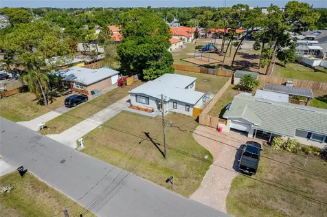 10889 124th Avenue Largo FL 33778