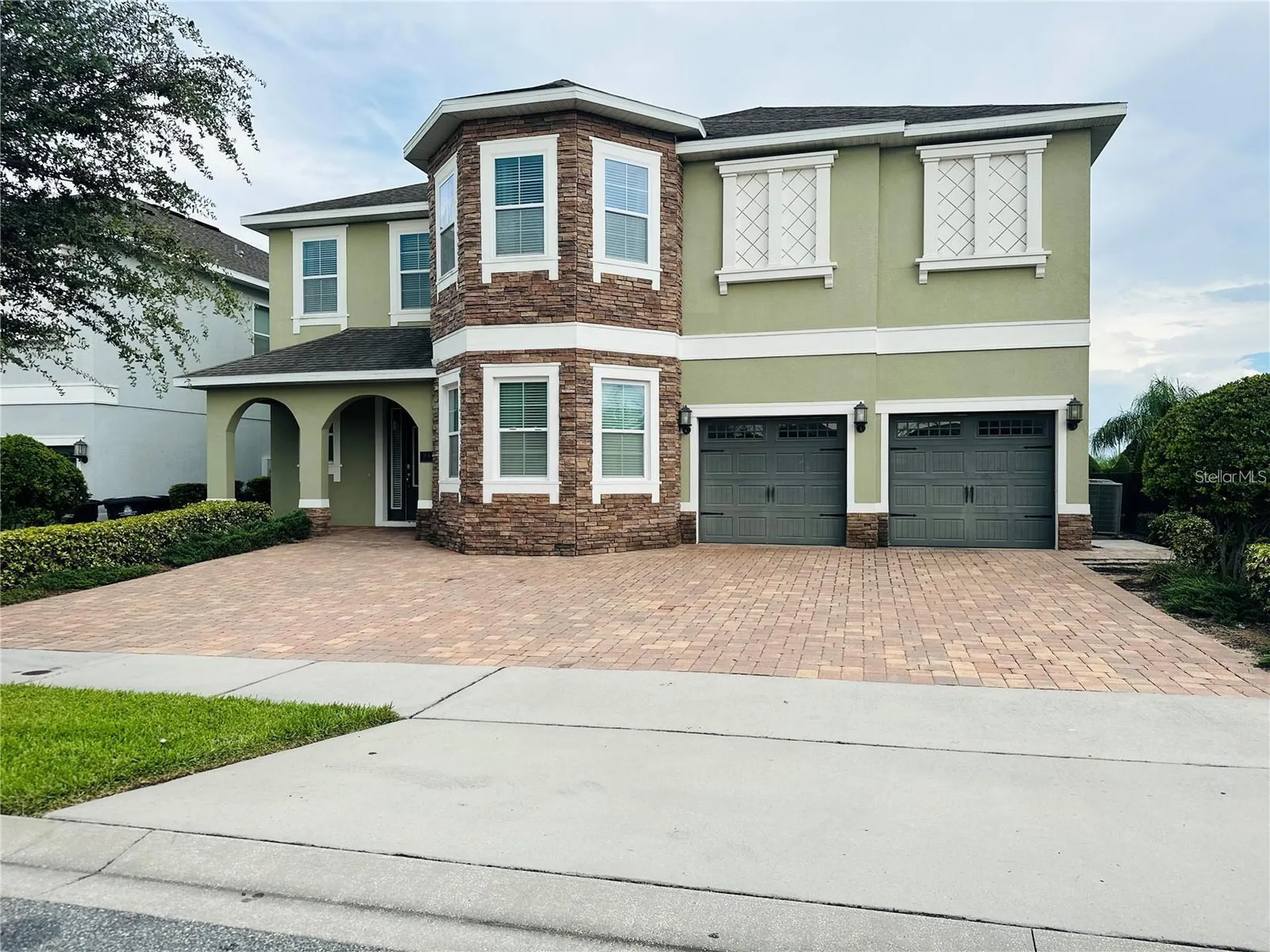 241 Falls Drive Kissimmee FL 34747
