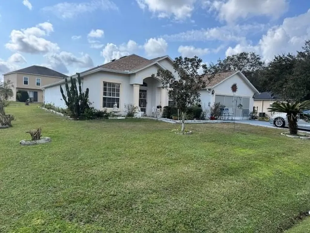 813 Halifax Drive Kissimmee FL 34758