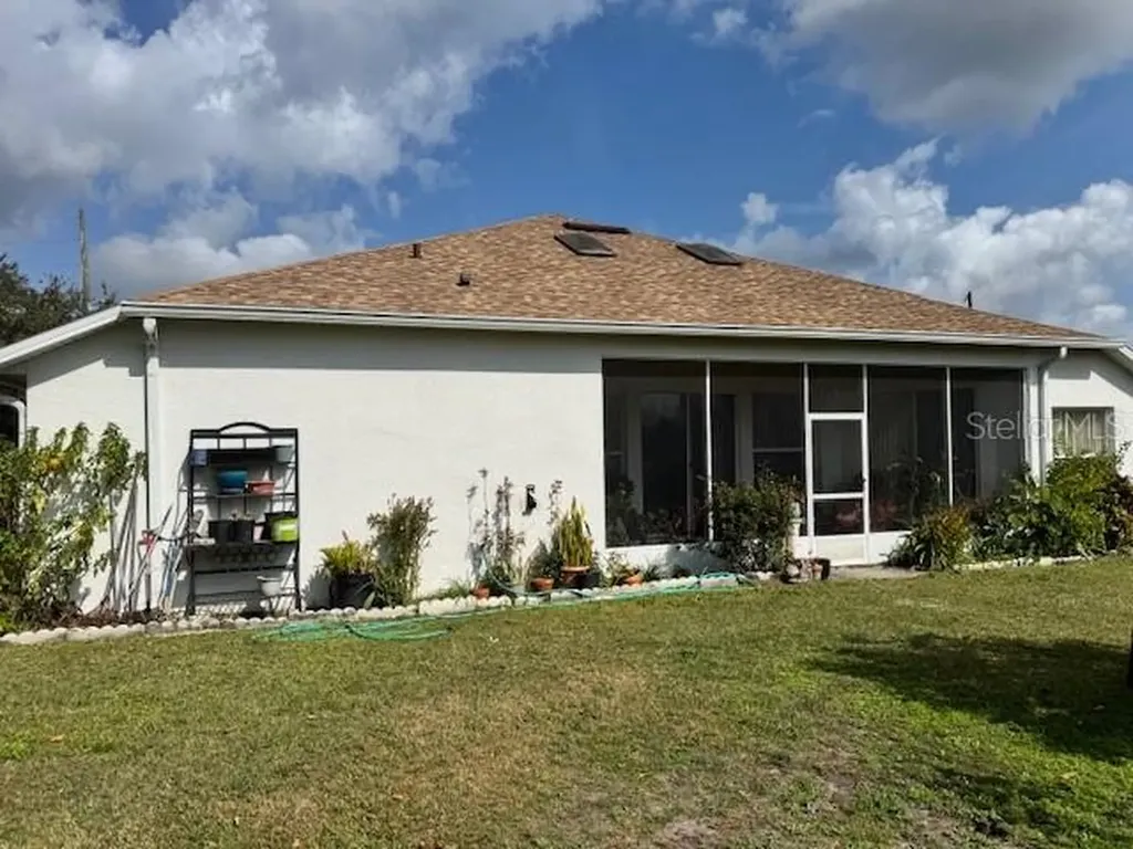 813 Halifax Drive Kissimmee FL 34758