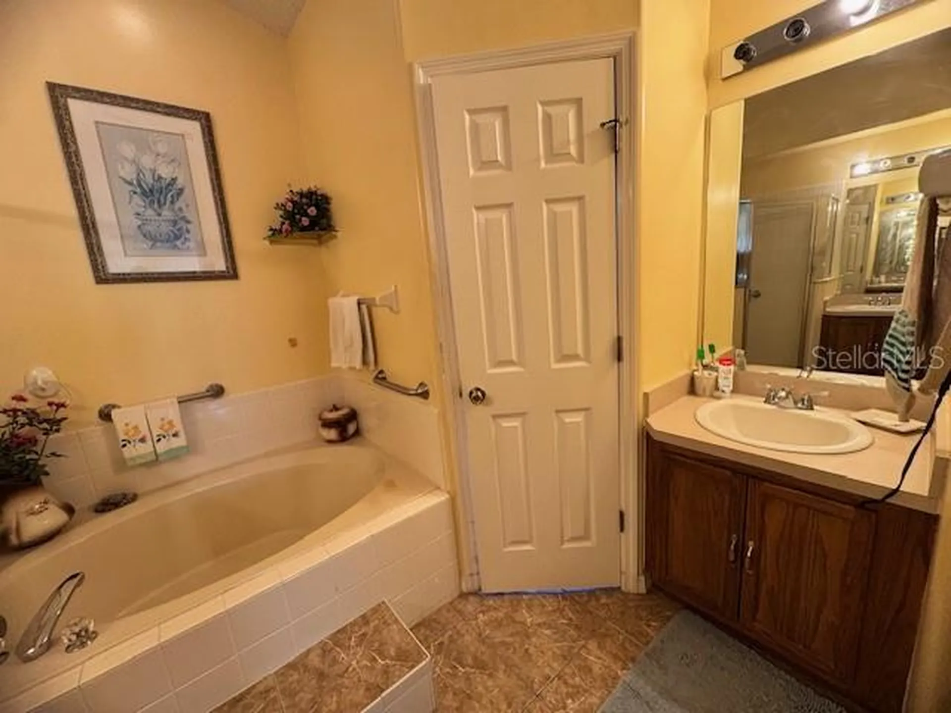 813 Halifax Drive Kissimmee FL 34758