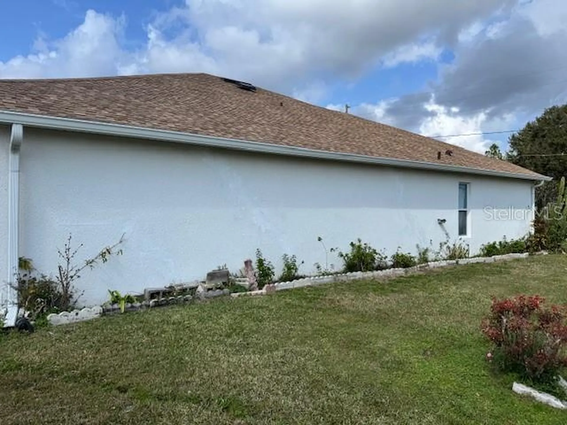 813 Halifax Drive Kissimmee FL 34758