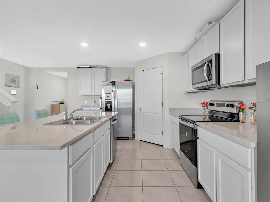 16767 Sunburst Lake Street Wimauma FL 33598