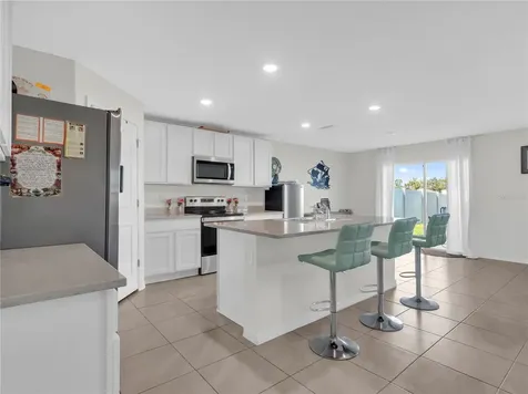 16767 Sunburst Lake Street Wimauma FL 33598