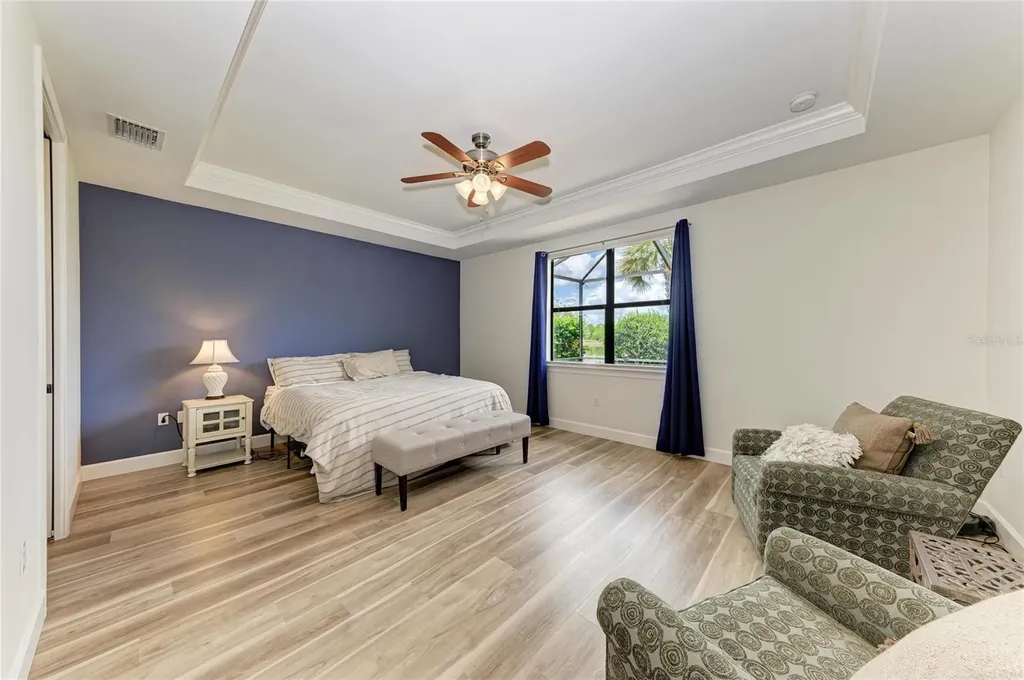 16915 Loudon Place Bradenton FL 34202