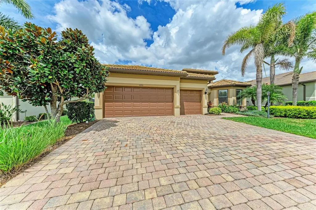 16915 Loudon Place Bradenton FL 34202