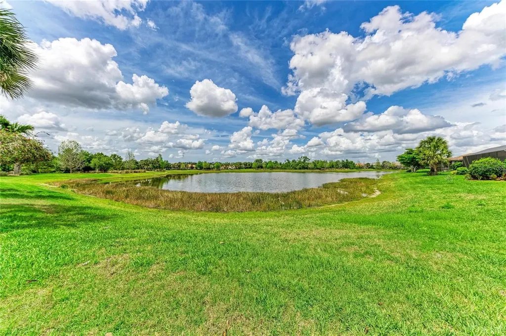 16915 Loudon Place Bradenton FL 34202
