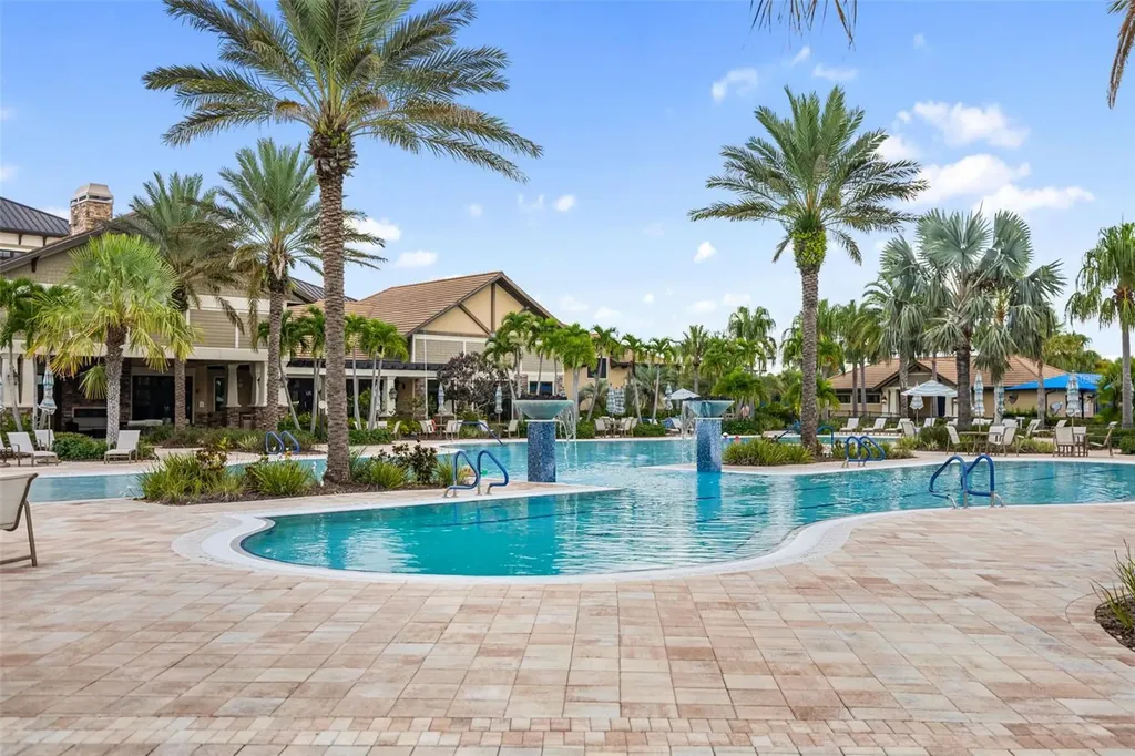 16915 Loudon Place Bradenton FL 34202