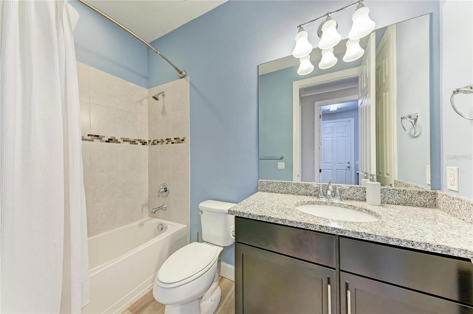 16915 Loudon Place Bradenton FL 34202