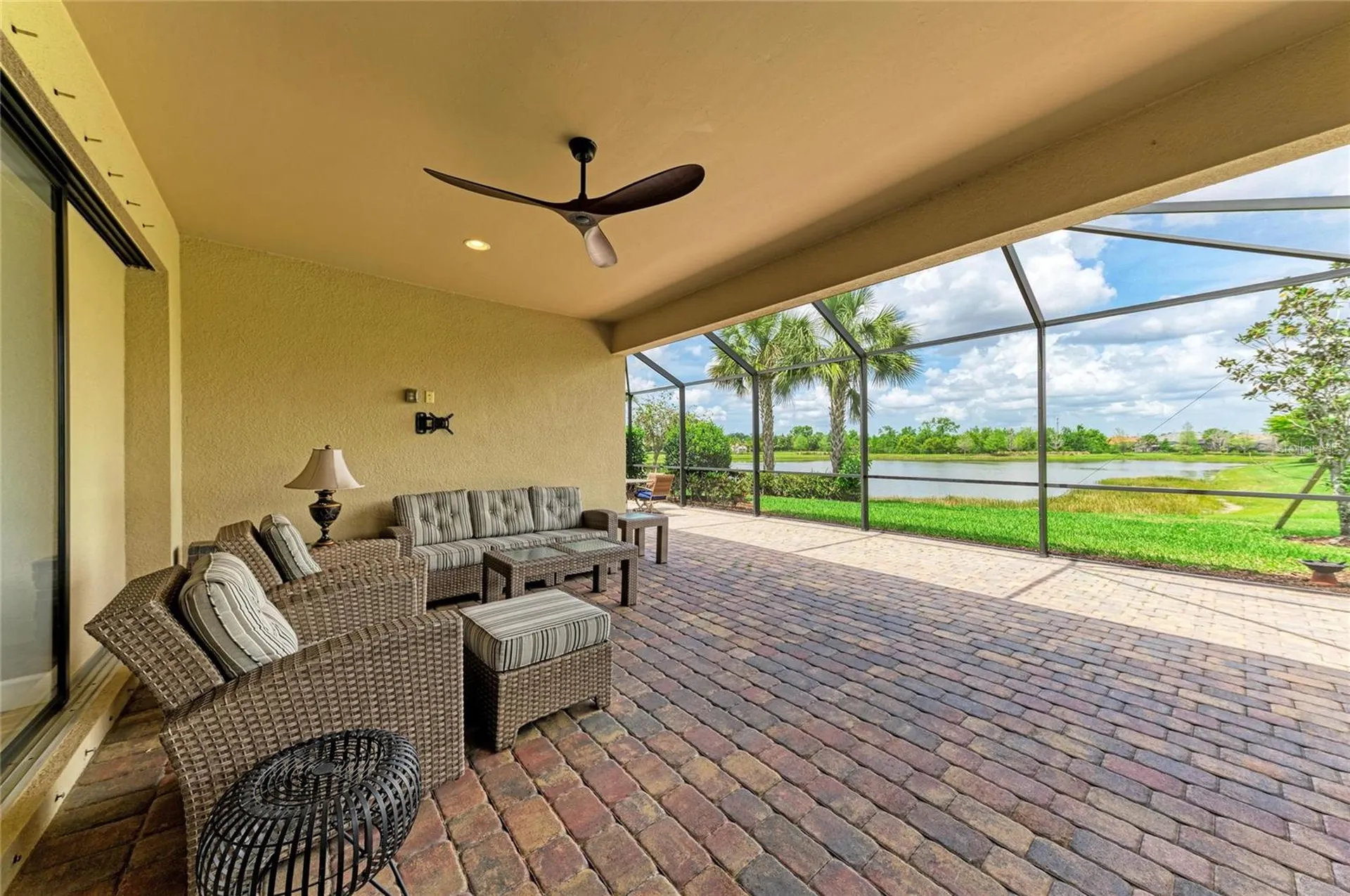 16915 Loudon Place Bradenton FL 34202