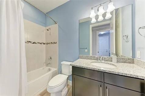 16915 Loudon Place Bradenton FL 34202