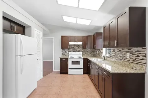 5364 Deltona Boulevard Spring Hill FL 34606