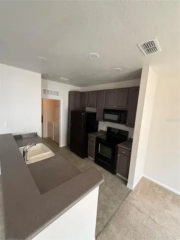 2532 Grand Central Parkway Orlando FL 32839