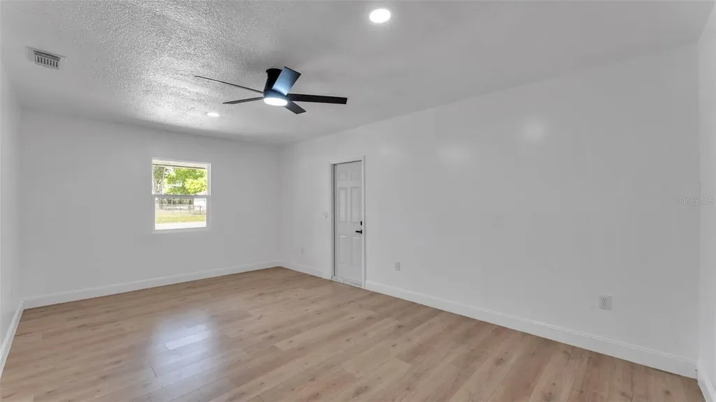 3781 N Hiawatha Terrace Crystal River FL 34428