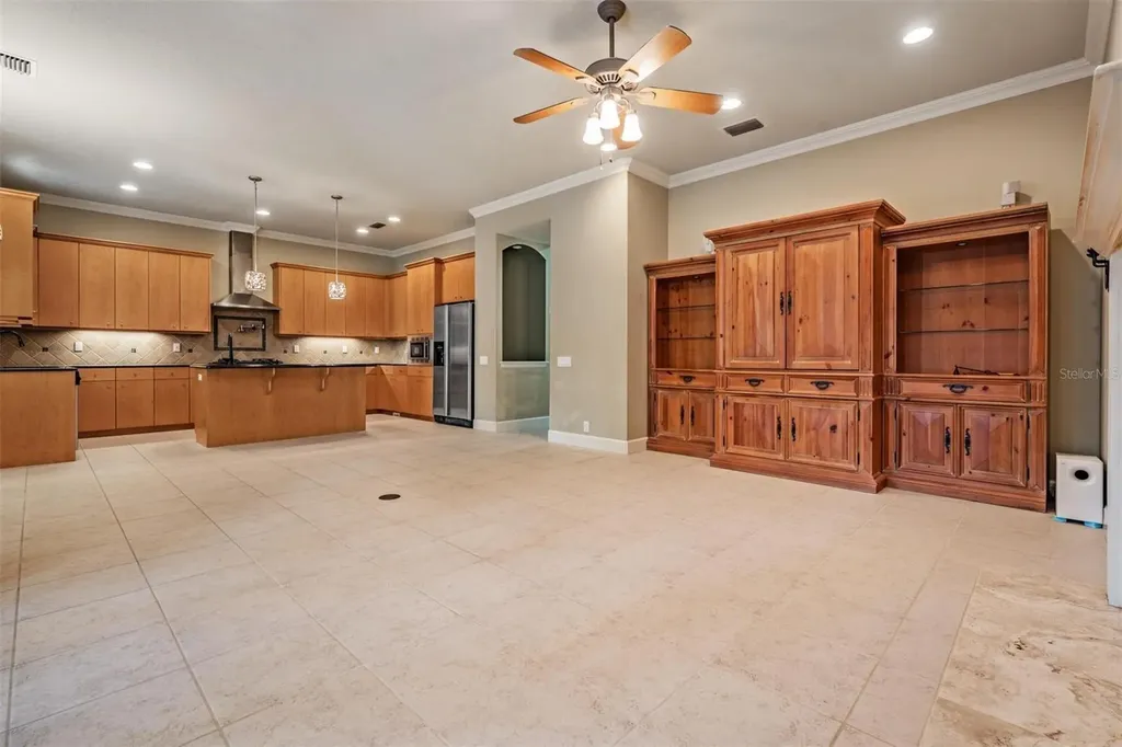 3111 W Lawn Avenue Tampa FL 33611