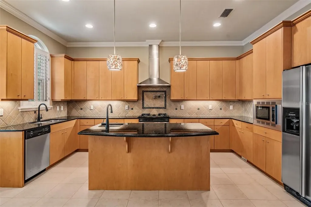 3111 W Lawn Avenue Tampa FL 33611