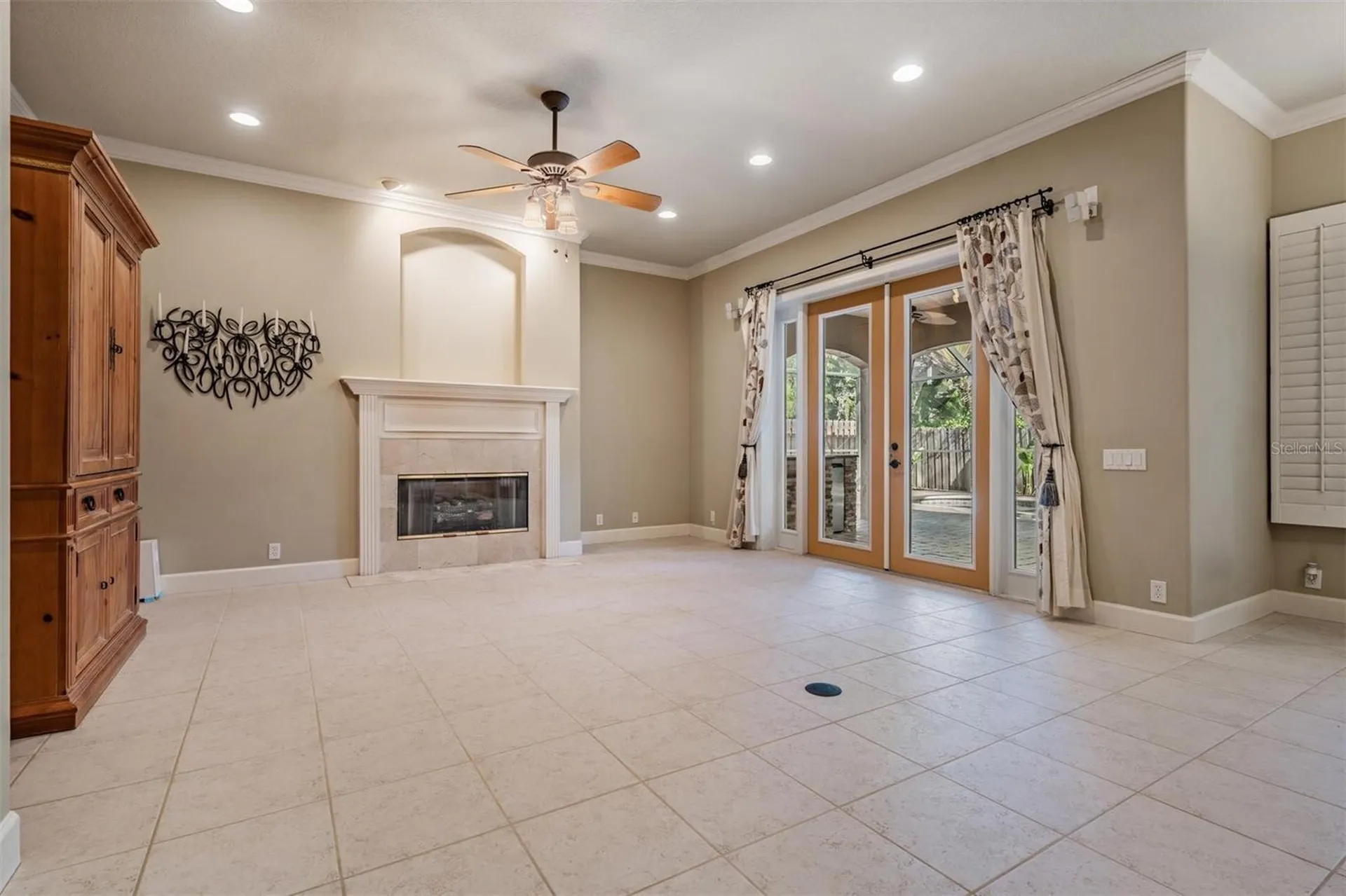 3111 W Lawn Avenue Tampa FL 33611