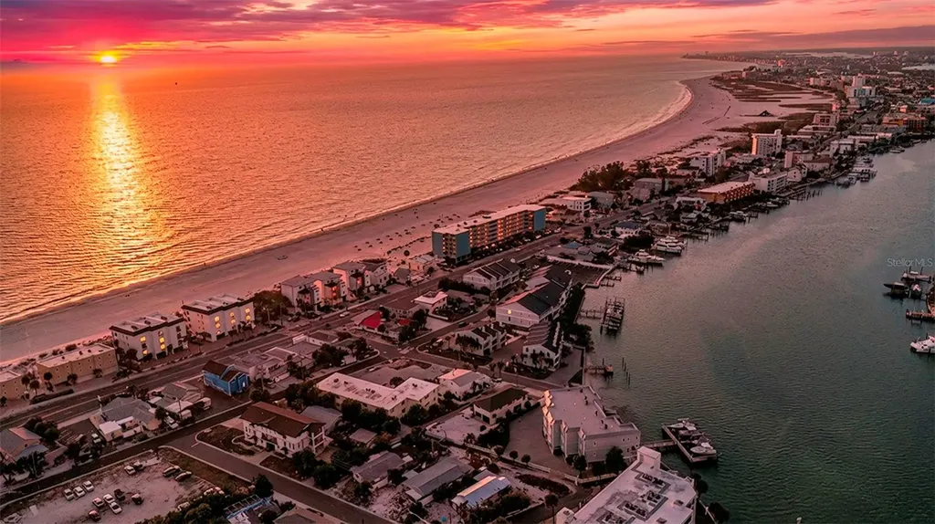 148 98th Avenue Treasure Island FL 33706