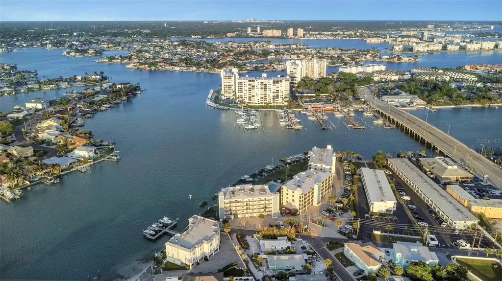 148 98th Avenue Treasure Island FL 33706