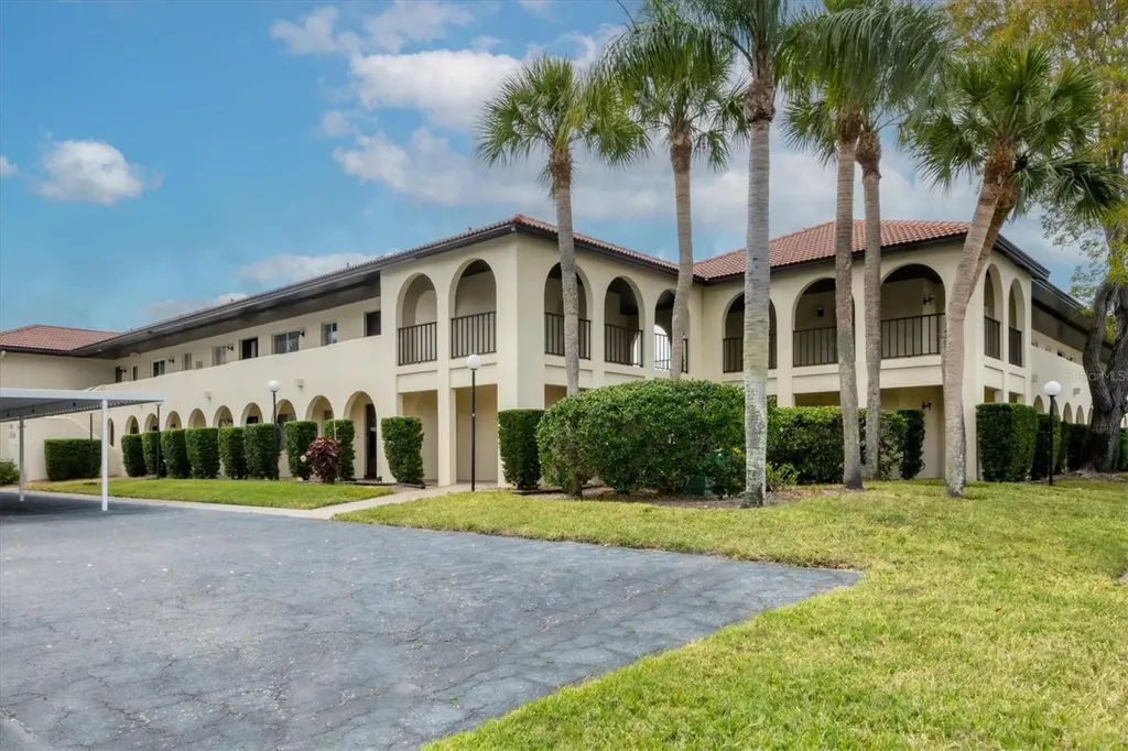 3690 Pinecrest Street Sarasota FL 34232