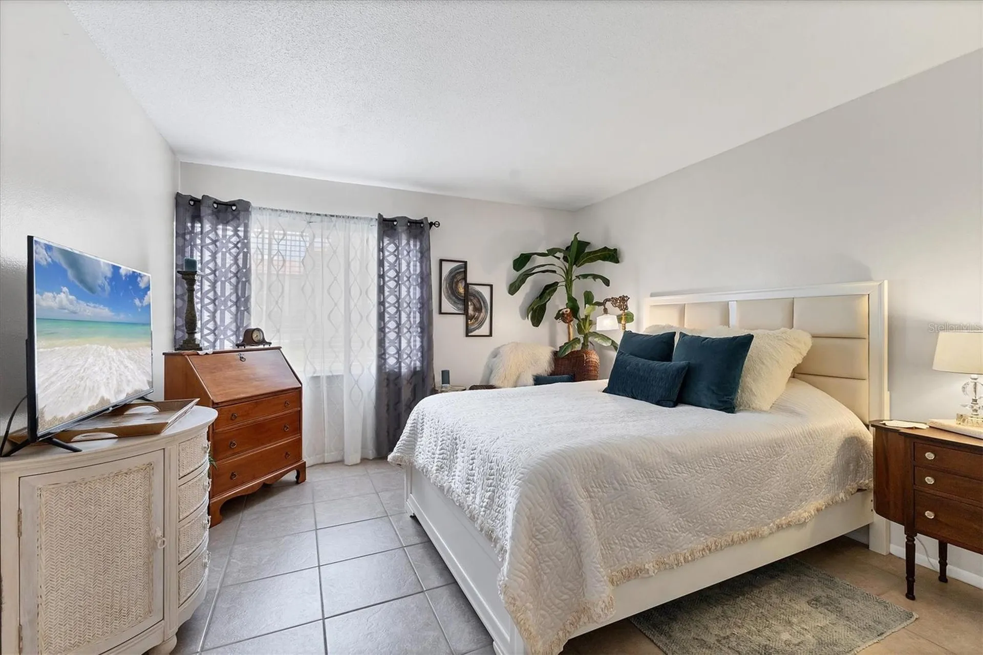 3690 Pinecrest Street Sarasota FL 34232